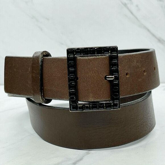 Elegant Brown Leather Belt with Black Buckle - Picture 1 of 11
